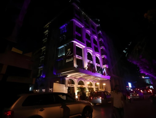 Q Hotel image 26